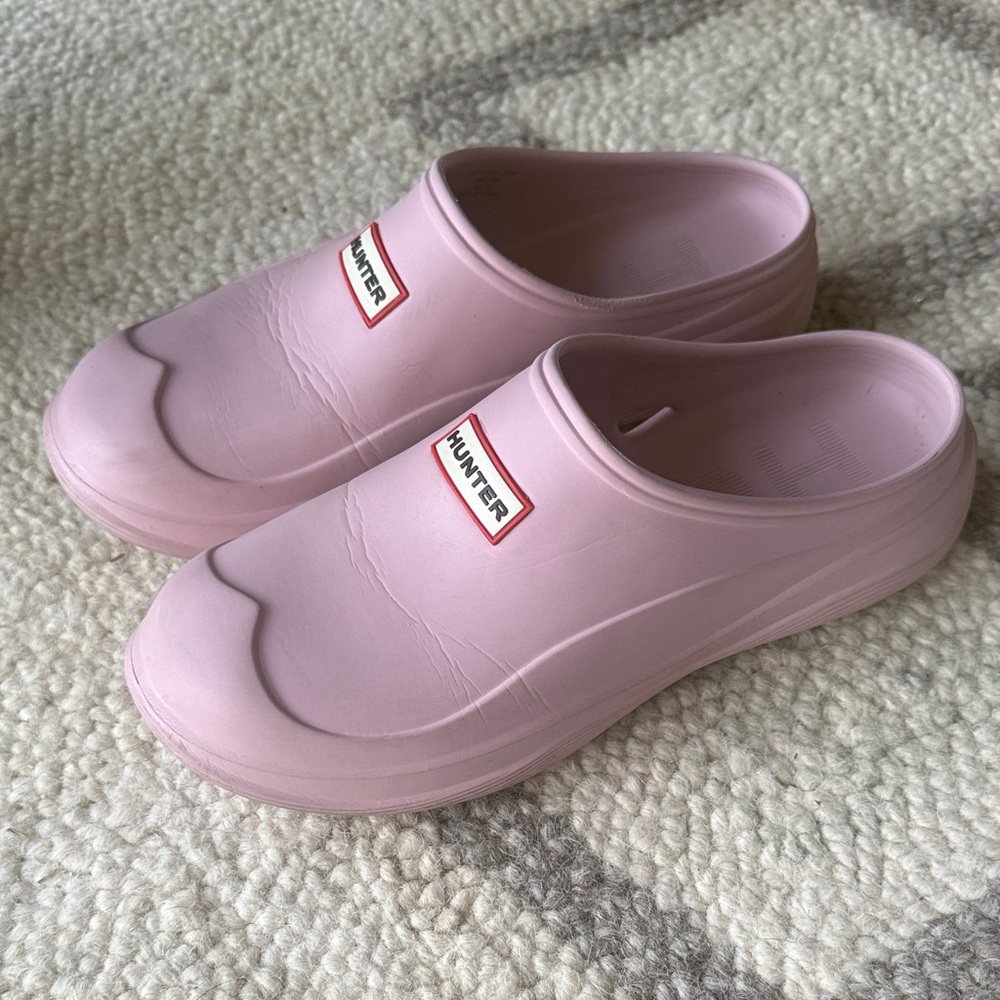 Hunter Pink Slip-On Clogs - Women’s Size 9